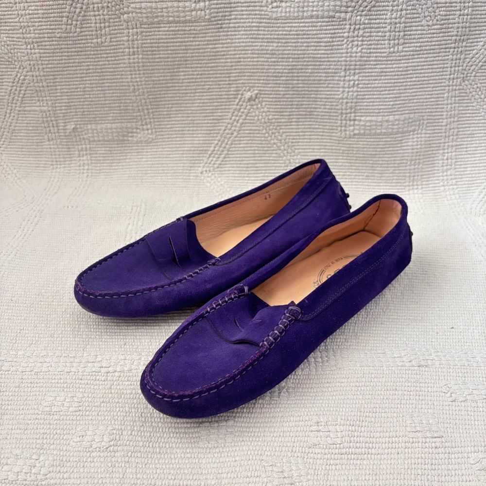 TOD’S Gommino Driving Shoes in Suede